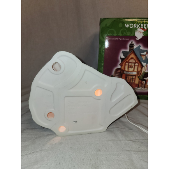 2002 Santas Workbench Potion and Apothocary (Works!) Christmas Decor - Picture 7 of 7